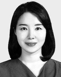 [기자칼럼]‘중앙극장 앞’ 버스정류장
