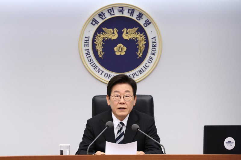 [속보]이 <b>대통령</b>, 26일 <b>아세안</b> 참석차 말레이시아 출국···캄보디아 범...