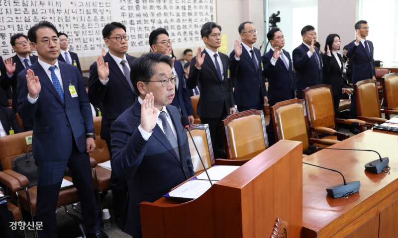 “상설특검, 저희가 국민 신뢰 잃은 탓”[포토뉴스]