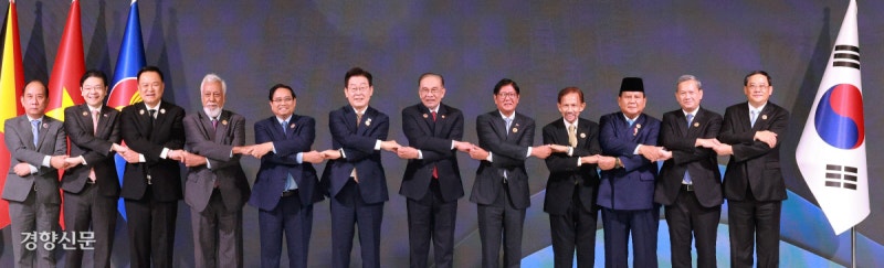 이 대통령 “한·아세안 FTA 업그레이드하자”