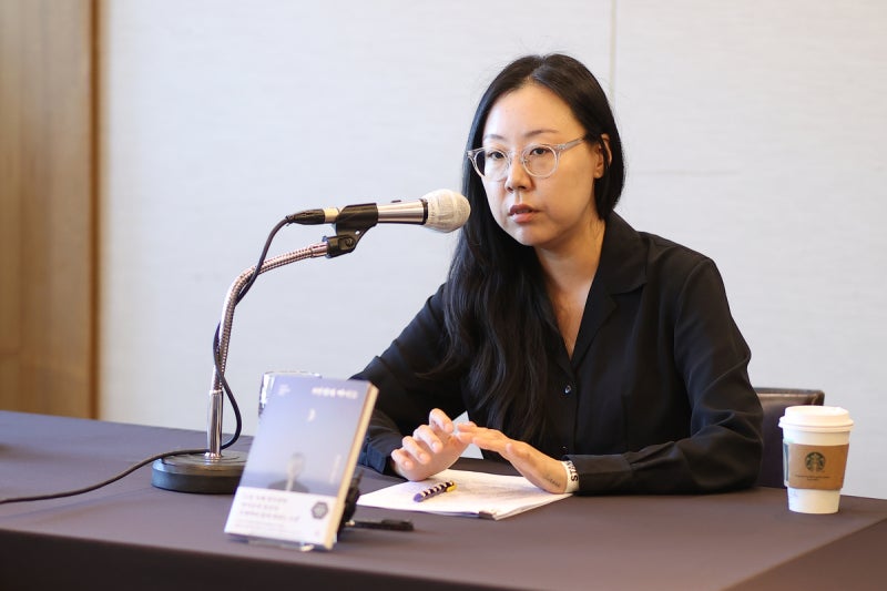 혼불문학상 받은 김아나 작가···“나와 같은 상처 가진 이들과 소통하고 싶었다”