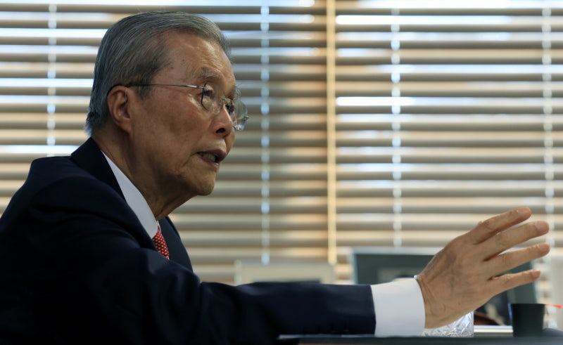 [논설위원의 단도직입] “트럼프, 저리 손 내미는데…김정은과 만날 가능성 50% 이상”