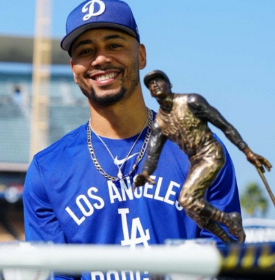 “실력도 인성도 최고”…무키 베츠 ‘로베르토 클레멘테상’ 수상