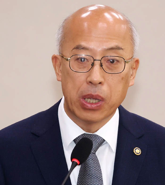 법제처장 ‘이 대통령 모두 무죄’ 발언 후폭풍…여당서도 “국감은 신념 밝힐 자리 아냐” 비판