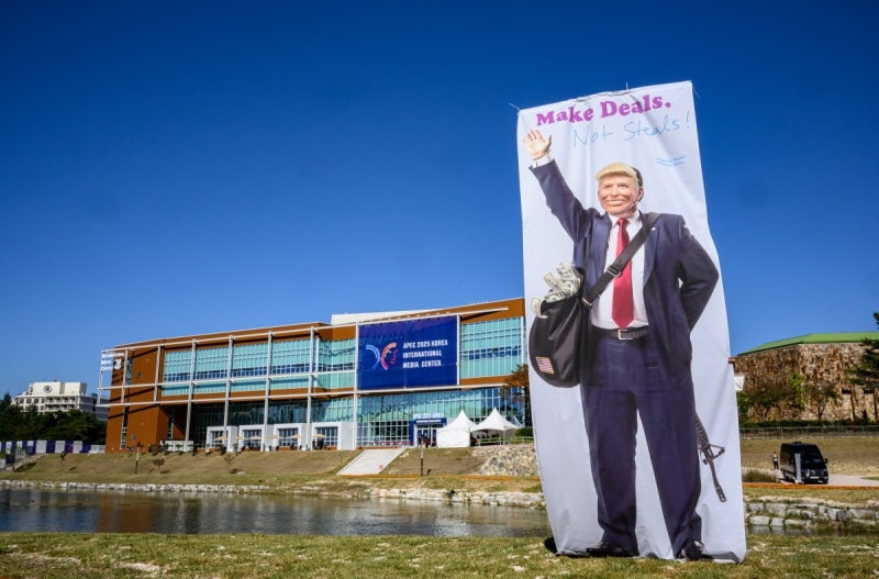 “일방·패권주의적 약탈 멈추라” 대대적 ‘반트럼프’ 시위 예고