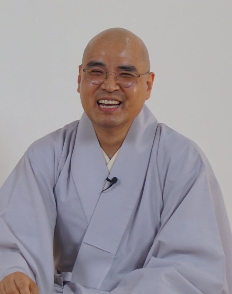 “재미있잖아요, 매일 공부하고 자료 찾고 쓰는 일”