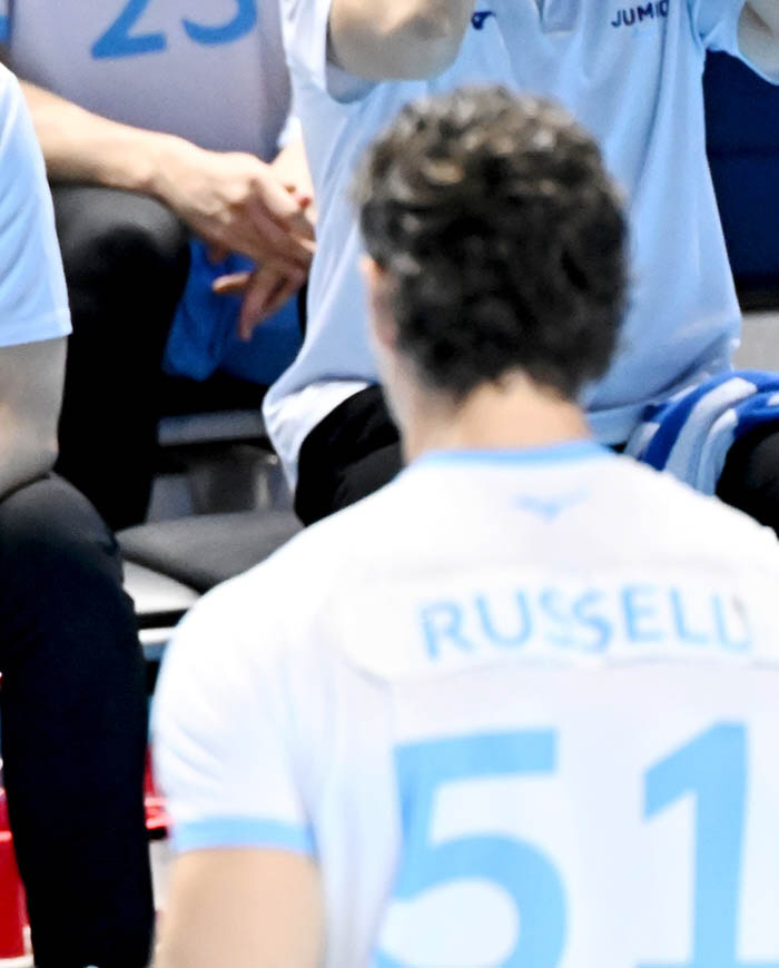 그때그때 다른 부정 유니폼 제�재…KOVO ‘신뢰의 위기’