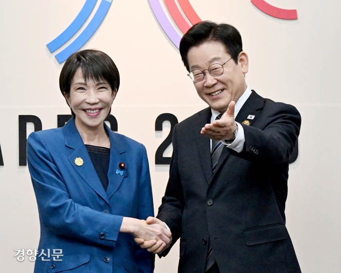 한·일 정상 “미래지향적 협력 강화”