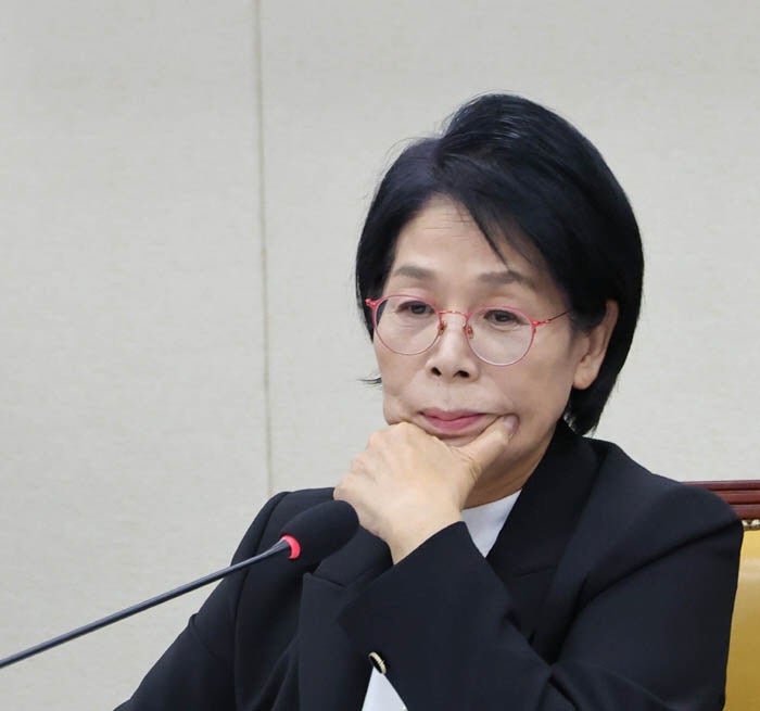 막판까지 ‘정쟁 국감’…국힘, 최민희 뇌물 혐의 ‘고발’