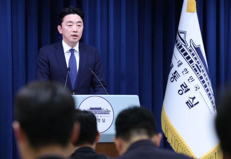 “정쟁에 대통령 끌어들이지 마라” 제동에…민주당 ‘재판중지법 추진’ 하루 만에 철회