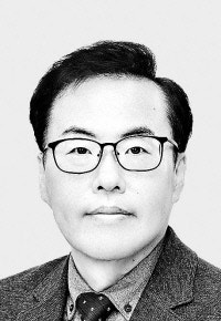 [역사와 현실]일상은 정치적이다