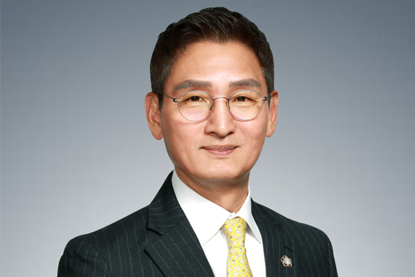 [속보]이 대통령, 관봉권·<b>쿠팡 의혹</b> 상설<b>특검</b>에 <b>안권섭</b> 임명