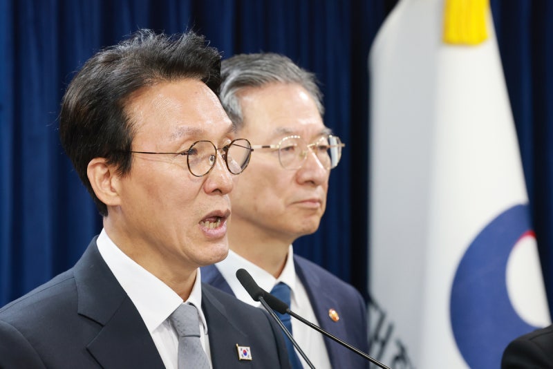 김민석 “<b>한동훈</b> 만나면 ‘<b>론스타 취소</b>신청’ 잘하셨다 말할 것”