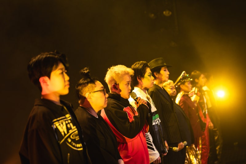 ‘드랙킹’으로 퀴어의 삶을 무대로…‘정상성’을 해체하는 ‘DRAGx남장신사’