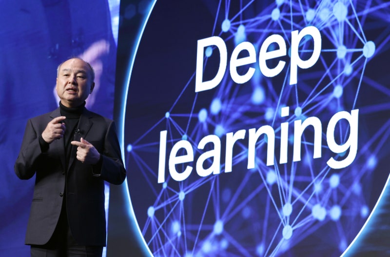 손정의 “엔비디아 주식 울면서 팔았다”…‘AI 거품론’ 일축