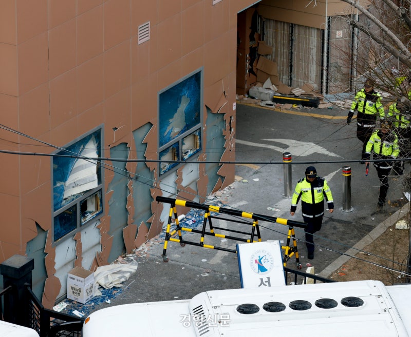 [여적]분노 미끼