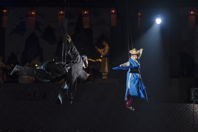 개혁, 개발, 계좌, 계엄, 그리고 손흥민?···25년 만에 돌아온 마당놀이 <홍길동이 온다>