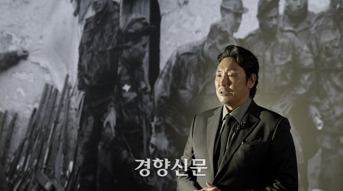 조진웅 주연 ‘두 번째 시그널’ 방영 불투명·참여작 줄줄이 교체···‘소년범 인정’ 은퇴 파장