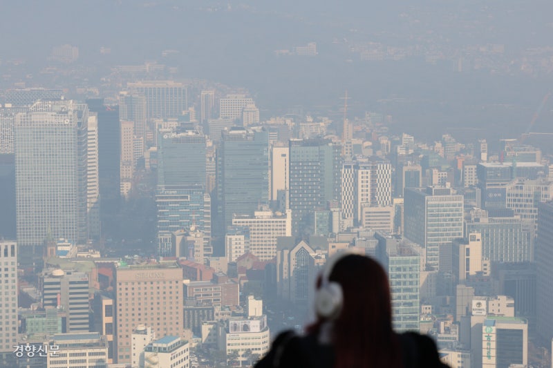 대설에 내린 미세먼지[포토뉴스]