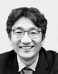 [경제직필]젠슨 황은 계엄 국가에 오지 않는다