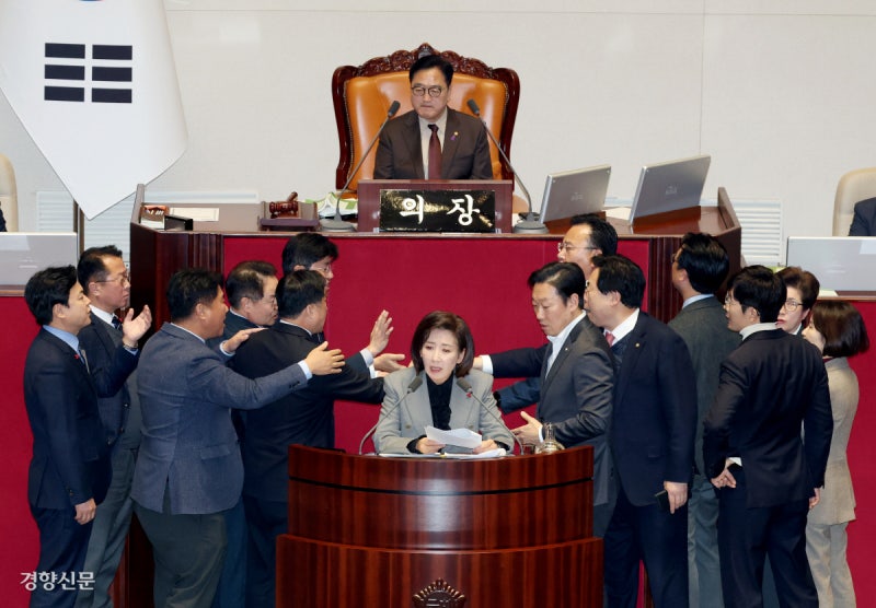 국민의힘, 민생 법안까지 ‘필리버스터’