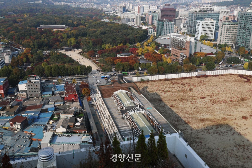 서울 종로구 종묘와 세운4구역. 정효진 기자