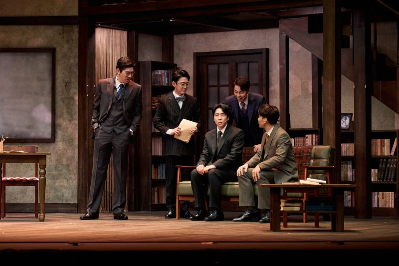 한 통의 편지에서 시작된 문학에 대한 사랑과 욕망…10주년 맞은 창작뮤지컬 <팬레터>