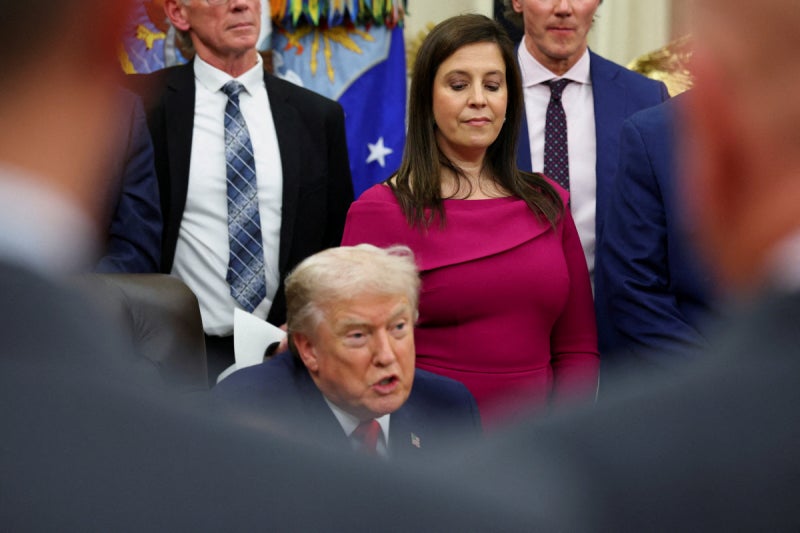 트럼프에만 목맨 스터파닉…눈 밖에 나자 정치생명도 끝