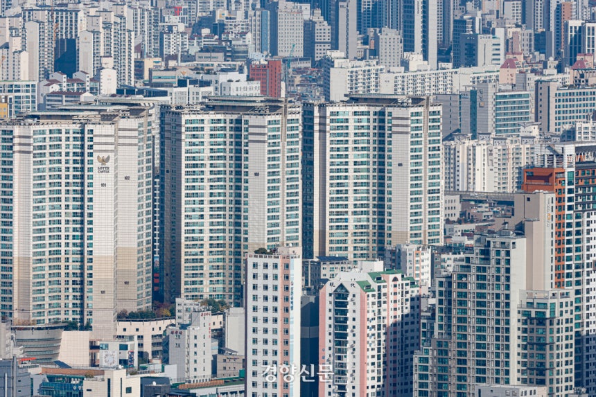 서울 도심 아파트 모습.문재원 기자