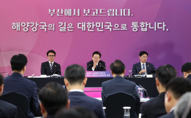 부산 찾은 이 대통령, 해수부 장관 인선에 “지역 인재 구할 것”