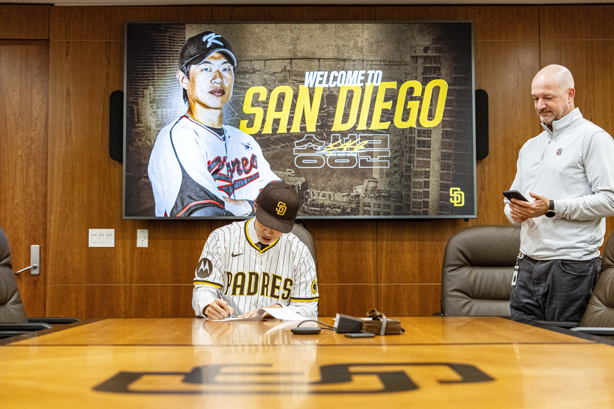 ‘빅리그 여정’ 시작한 송성문 “1차 목표는 40인 로스터”