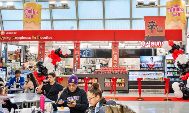 농심, 뉴욕 존 F 케네디 국제공항에 ‘신라면 분식’ 글로벌 4호점[포토뉴스]