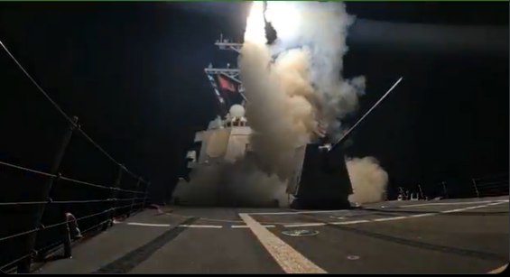 나이지리아 북서부를 타격하기 위해 미사일이 발사되고 있다.미 국방부 영상 캡처