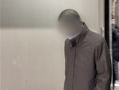 천주평화연합(UPF) 전 부산지회장이자 한일해저터널 연구회 이사인 박모씨가 28일 서울 서대문구 경찰청에 조사받기 위해 출석하고 있다.연합뉴스