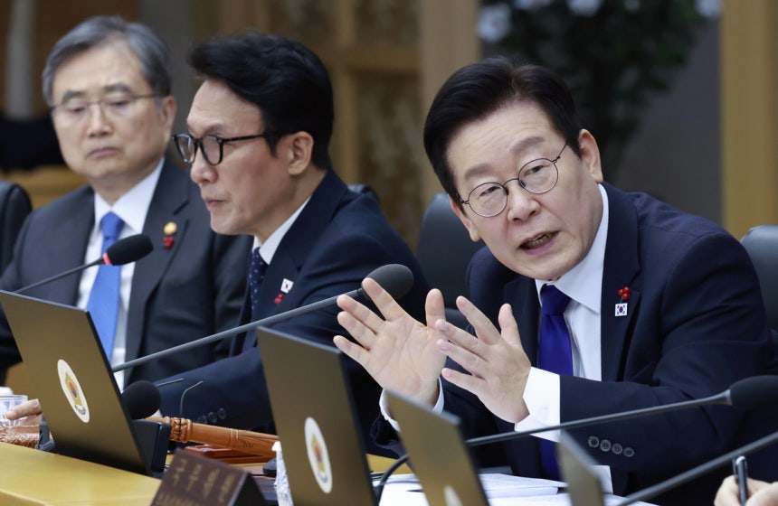 이재명 대통령이 지난해 12월 16일 정부세종청사에서 열린 국무회의에서 발언하고 있다.연합뉴스