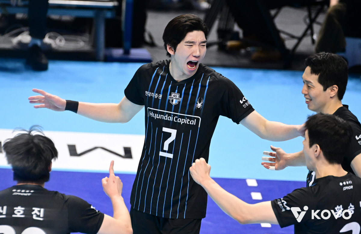 현대캐피탈 ‘선두’가 보인다