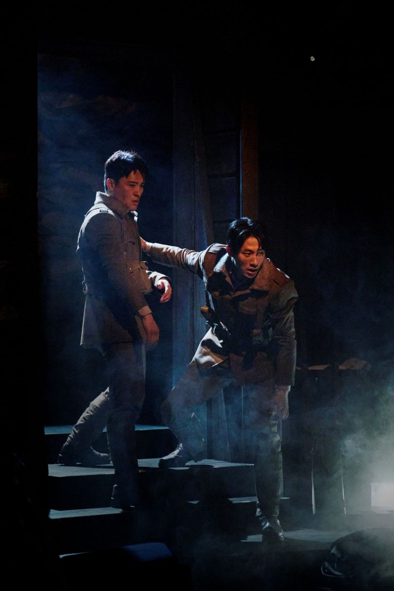 참호라는 무대에서 펼쳐지는 참혹한 전쟁의 민 낯…‘벙커 트릴로지’