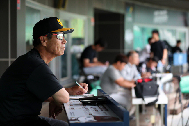 “야구는 이기려 하는 것, 사소한 차이가 승패 가른다”···김성근의 특별 강연