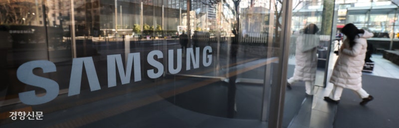 ‘글로벌 D램 1위’ 되찾은 삼성전자, 올 영업익 100조도 넘본다