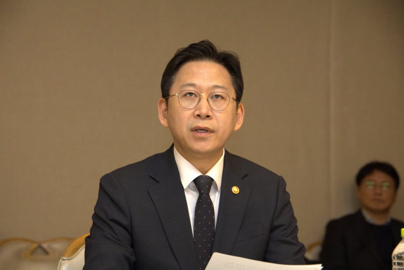 ‘중국 모델 차용’ 논란 속 배경훈 “K-AI 공정 평가”