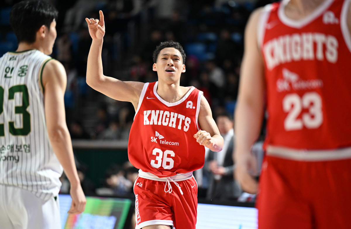 191㎝·97㎏에 골격근량 ‘52㎏’…SK에 ‘슈퍼베이비’ 떴다