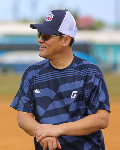 WBC ‘국가대표 유격수’ 활약, 김민재 롯데 코치 별세