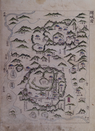 광여도 중 개성부.조선 후기에 작성된 개성 고지도.곳곳에 고려 왕실의 설화와 관련된 장소들이 표시되어 있어,이야기의 힘을 짐작하게 한다.서울대학교 규장각한국학연구원 소장