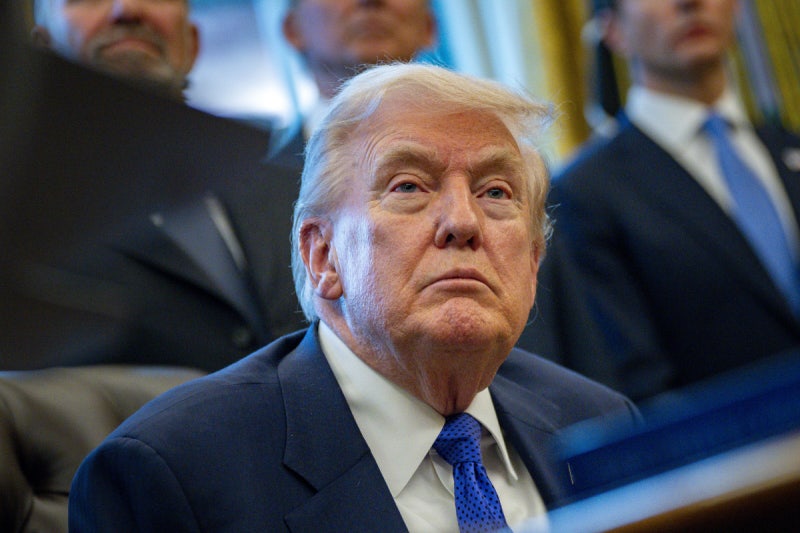 중간선거 패색 짙어지자…연방정부가 선거 관리하자는 트럼프