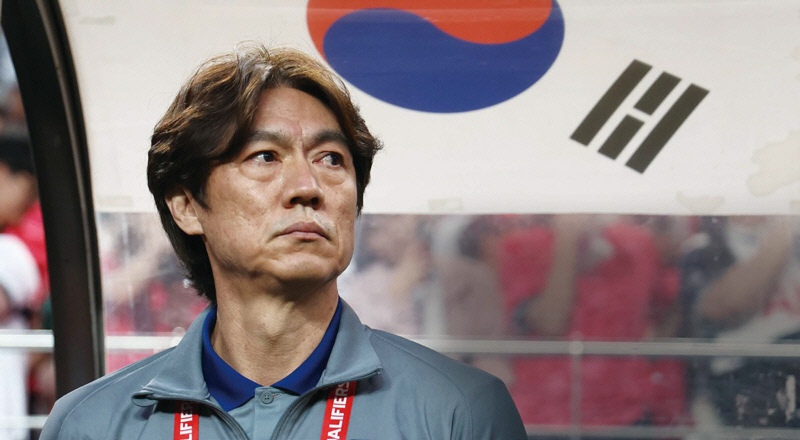 전문 수비형 MF ‘전멸’…텅 빈 중원, 새 ‘방패’를 세워라