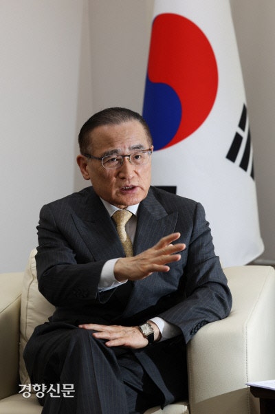 “관세 흔들리니 핵잠 등 안보도 지연”