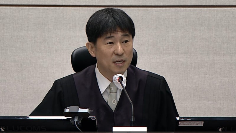 윤석열 석방·룸살롱 접대 의혹…‘논란의 중심’ 지귀연 판사