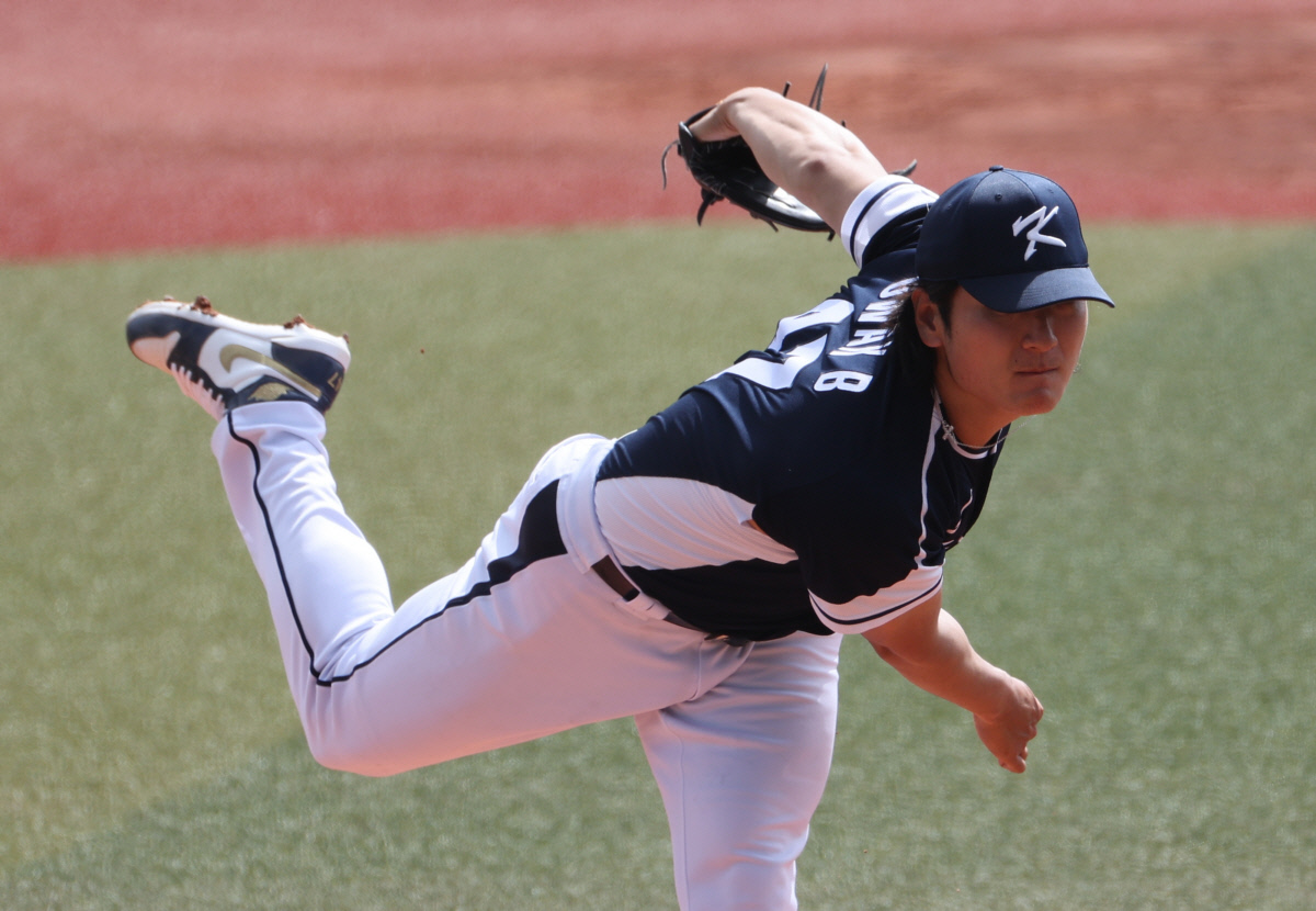 곽빈 “내가 WBC 대표팀 우완 에이스” 시속 155㎞ 강속구 ‘펑펑’