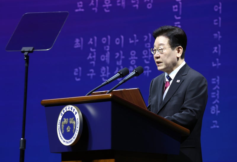 [사설]이 대통령 “평화체제 위해 대화하자”, 북도 호응해야