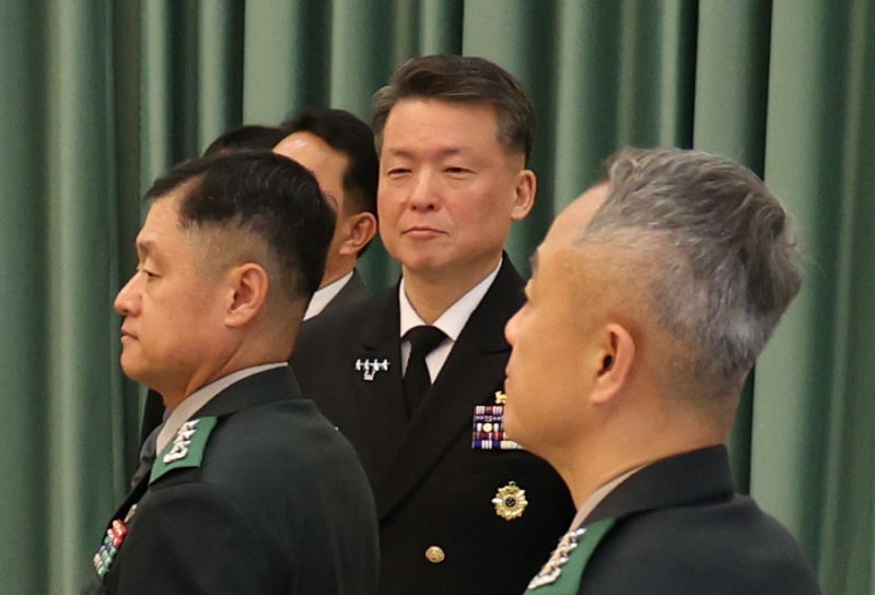 ‘내란 연루’ 강동길 해군총장 정직 1개월